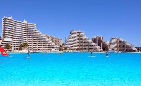 Piscines démesurées